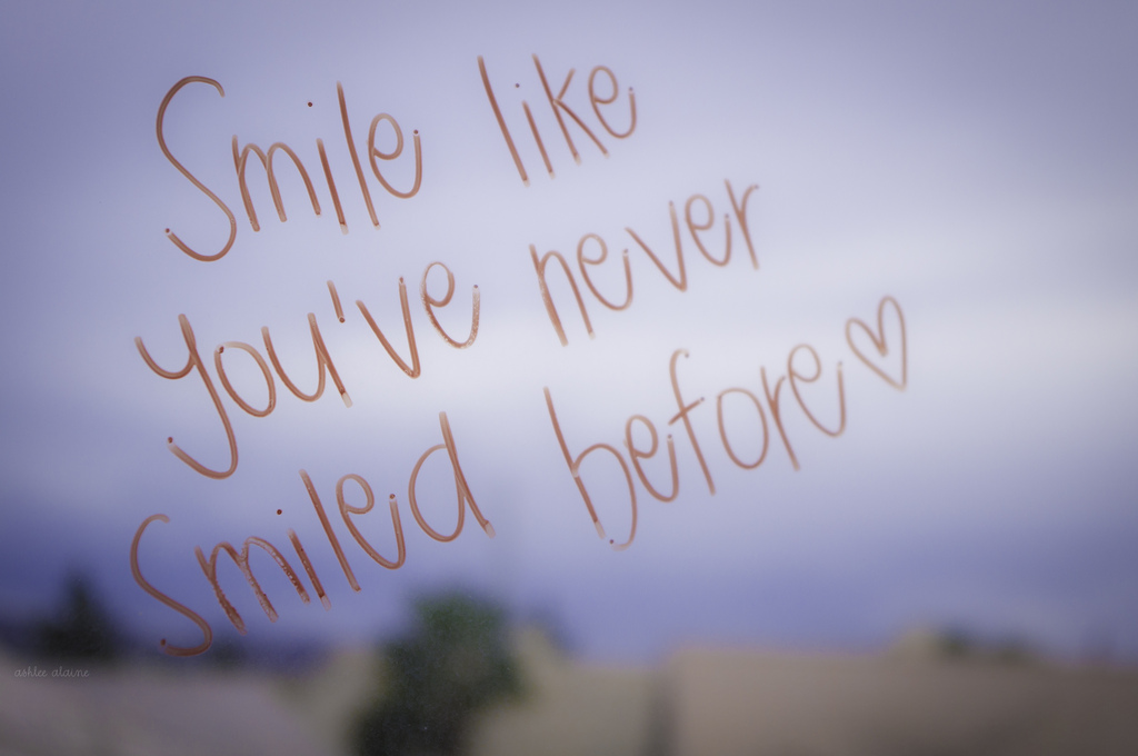 40  smile quotes to start smiling everyday