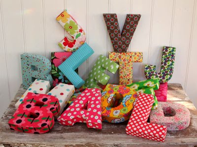 15+ Cool DIY Tutorials On How to Make Pillows