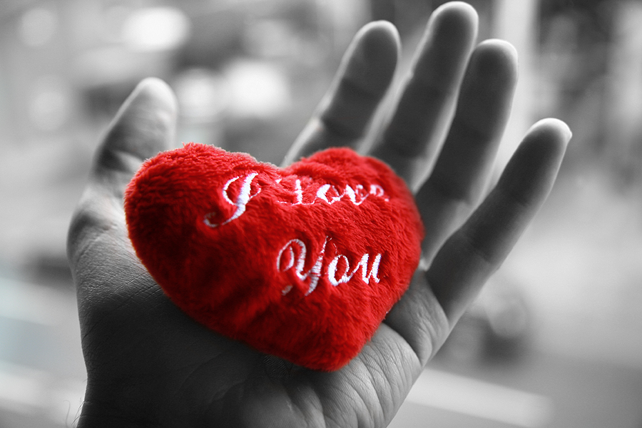 30+ Romantic Beautiful Love-Hearts Photos For Valentines