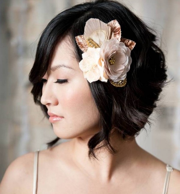 Trendy Flying Locks Wedding Hairstyle