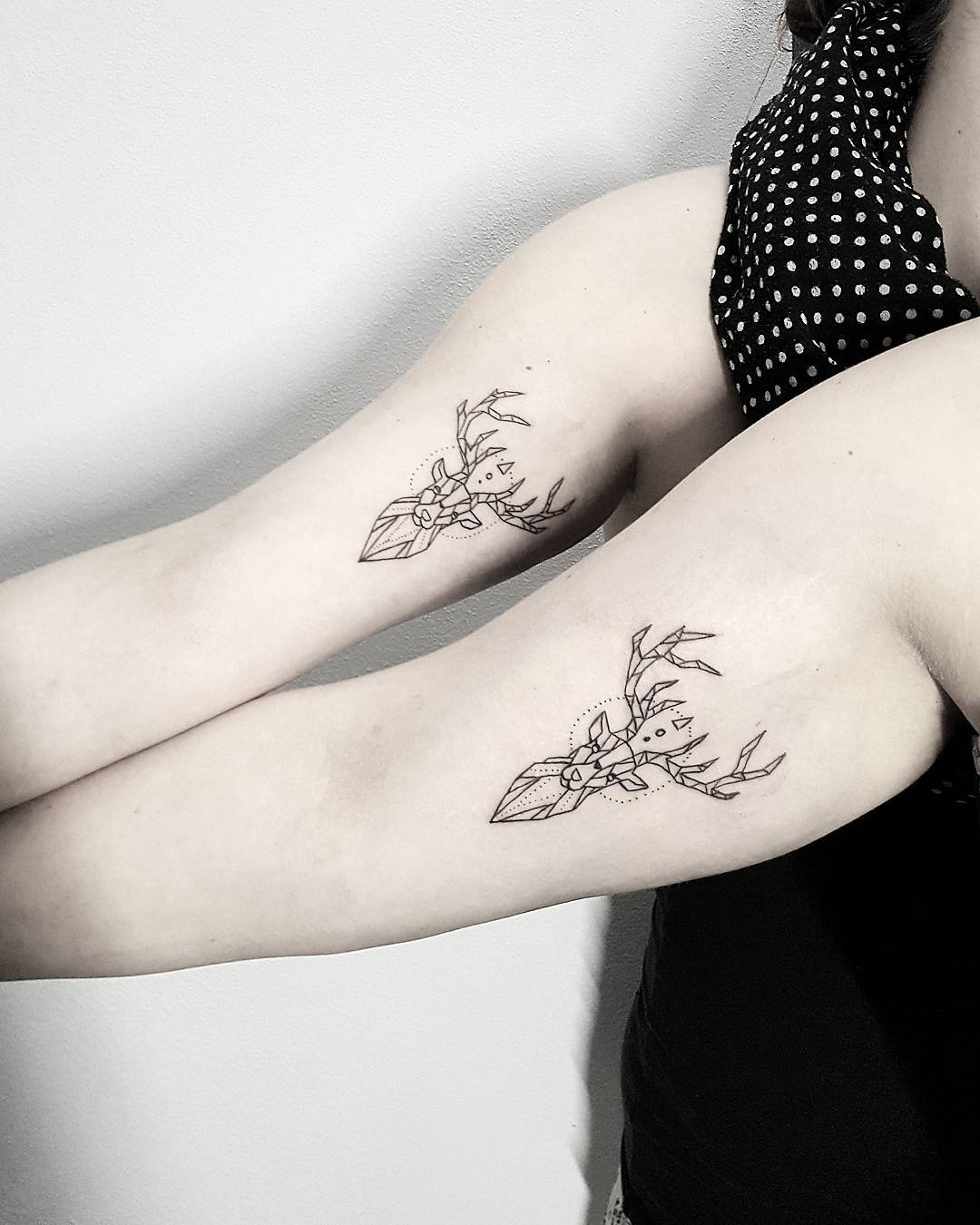 15 Stunning Deer Tattoo Designs EntertainmentMesh