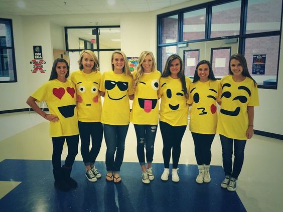 16 Amazing Group Halloween Costume Ideas For 2022 – EntertainmentMesh