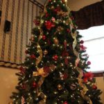 red green gold Christmas tree decorations