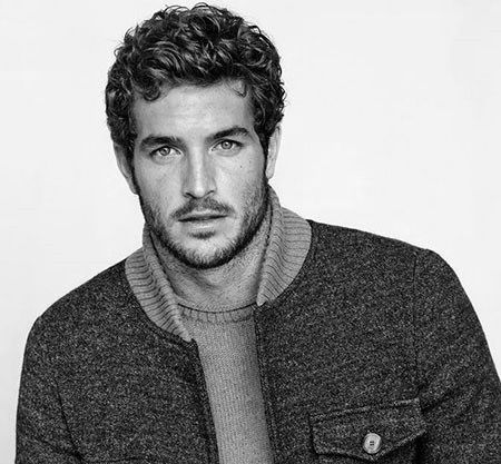 men curly haircut