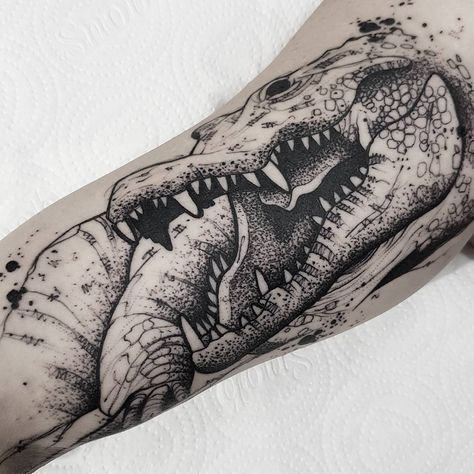 dangerous crocodile tattoo design