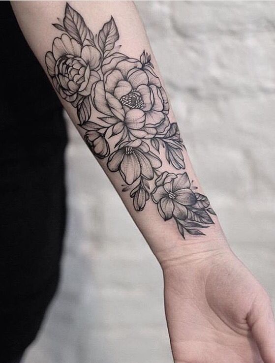 30 Delicate Forearm Flower Tattoo Designs & Ideas – EntertainmentMesh