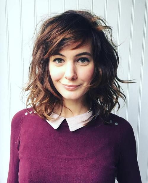 side swept layered hairstyle for medium hair girls