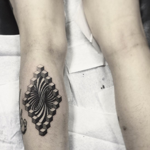 geometric design optical illusion tattoo