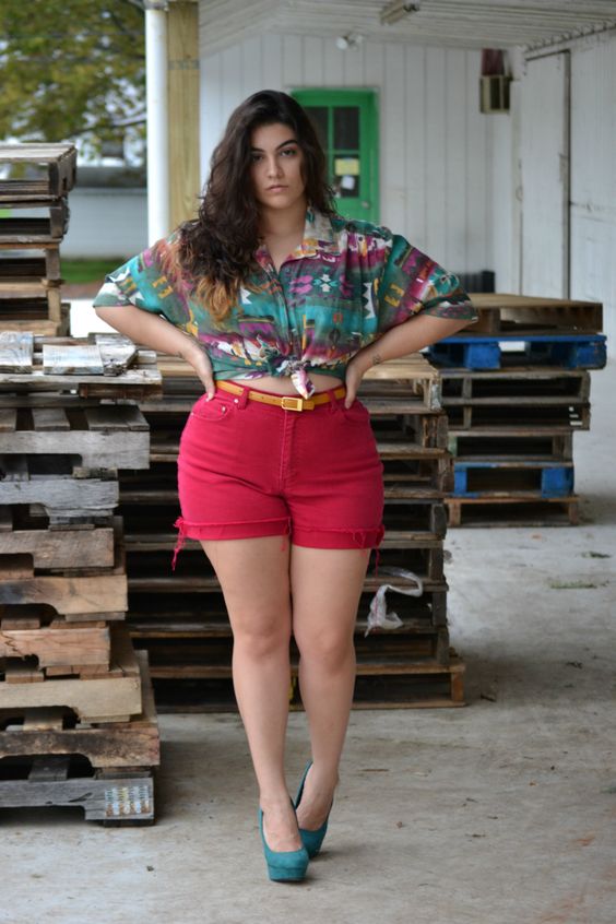 plus size girls denim shorts outfit