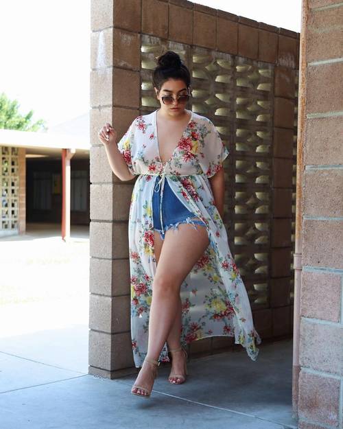 plus size women denim shorts outfits for summer
