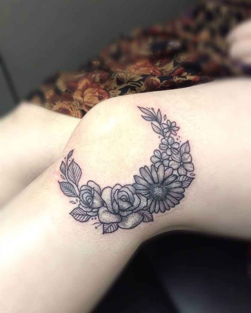 15 Graceful Knee Tattoo Design Ideas for Females