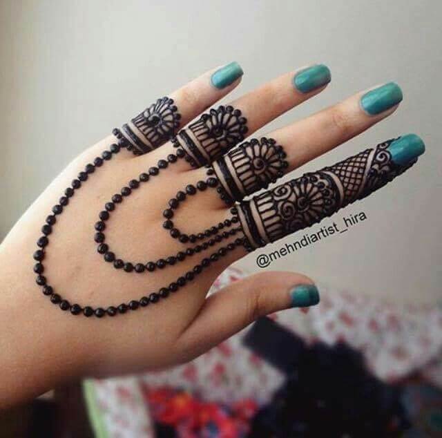rings chain finger henna design