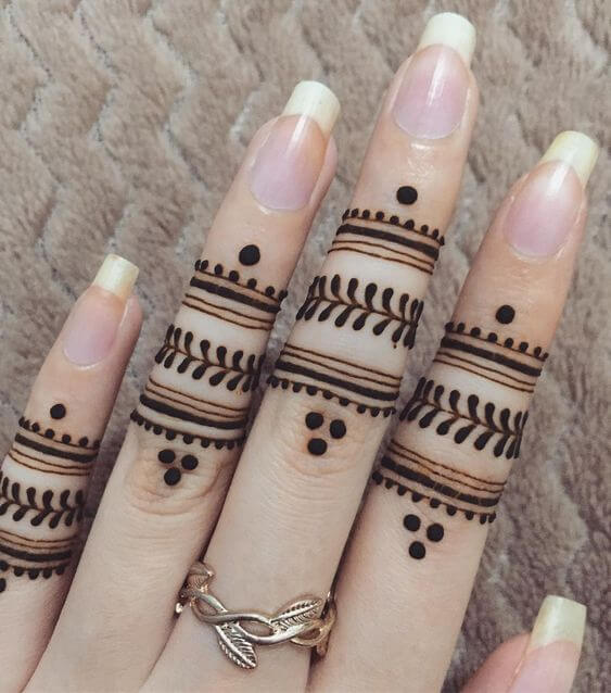 easy stylish ring mehndi designs on fingers