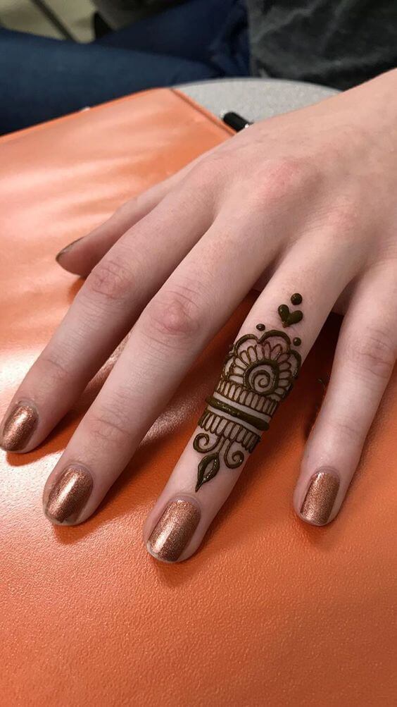 jewelry ring mehndi design on single finger