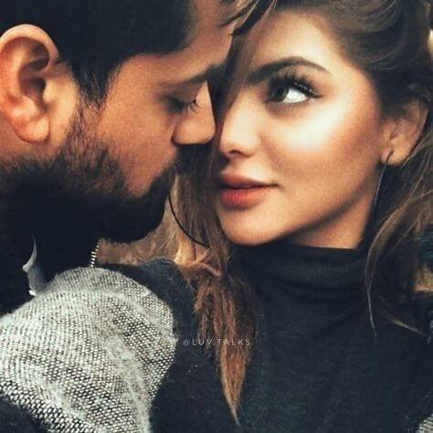 cute gazing smile the thing girls do that guys love the most