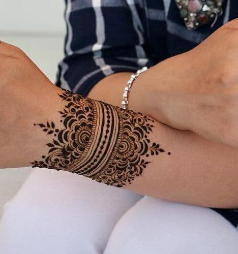 awesome bracelet mehndi design