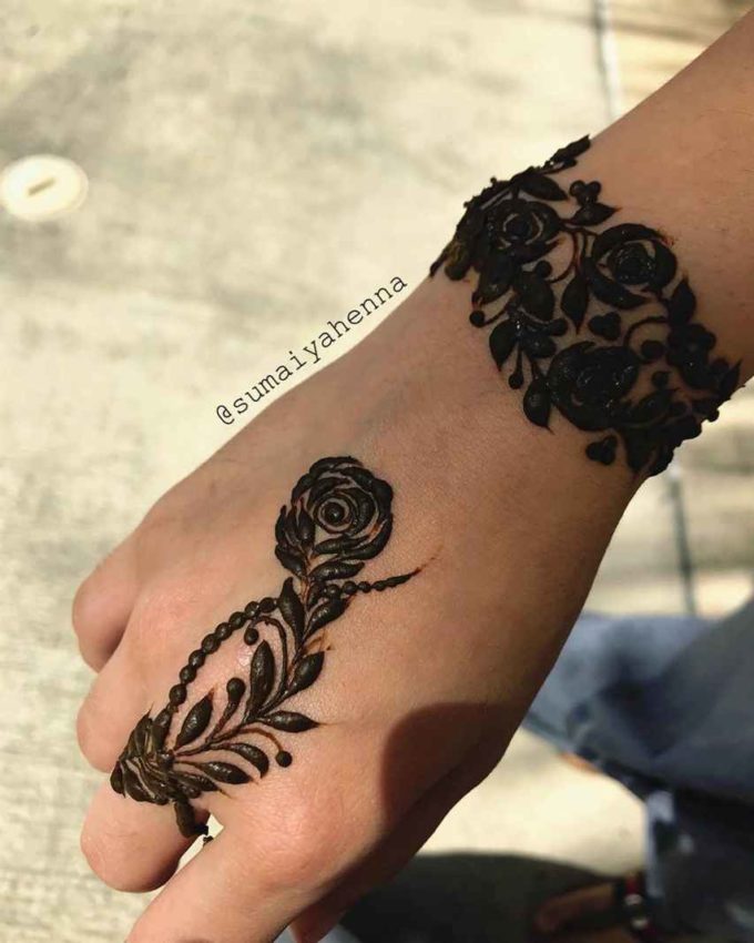 roses henna bracelet design