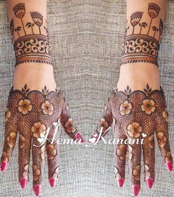 flower bracelet mehndi