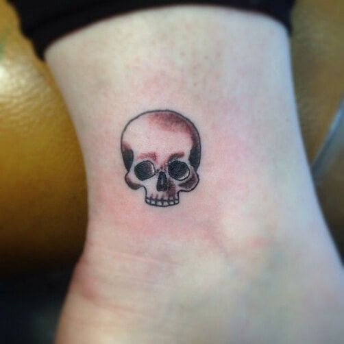 small skull tattoo design for halloween