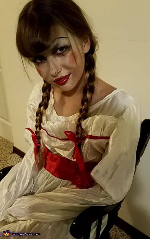 scary diy annabelle doll halloween costume idea