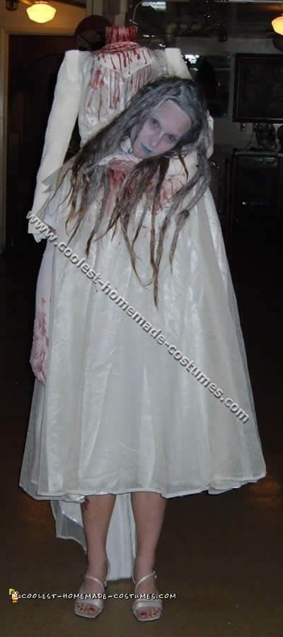 diy bloody bride halloween costume idea