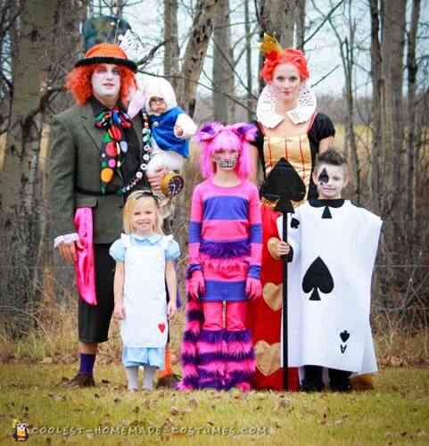 alice in wonderland family halloween costumes ideas