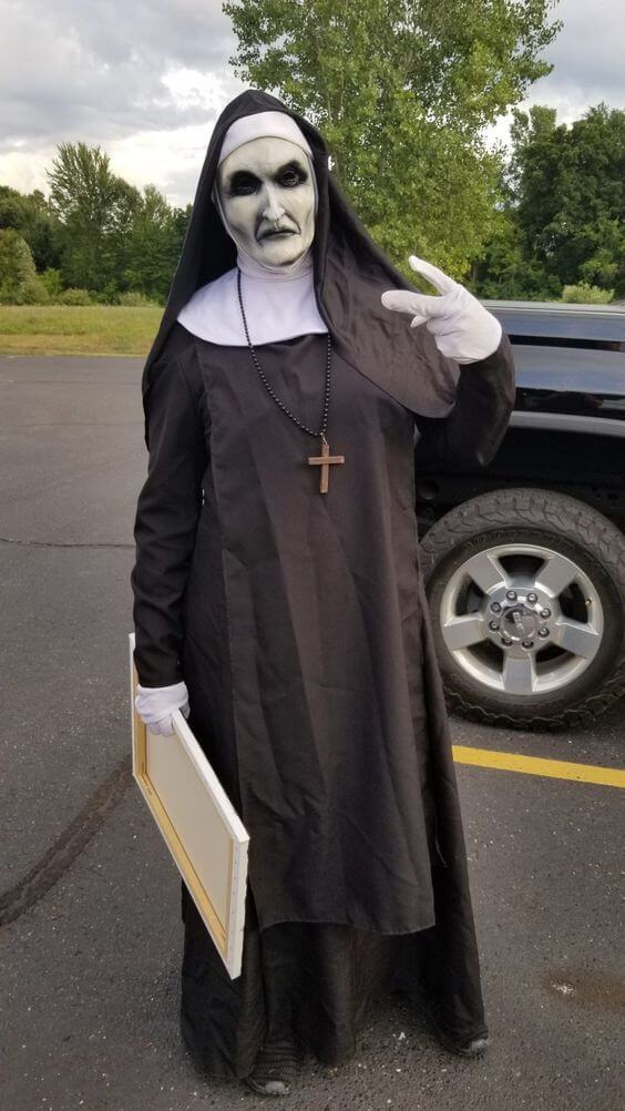 diy creepy the nun halloween costume idea