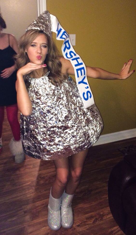 hershey’s chocolate costume idea for halloween