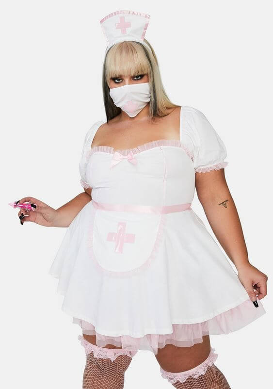 homemade nurse plus size halloween costume idea