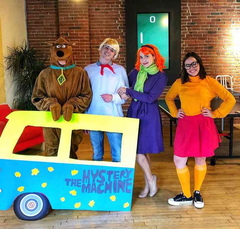 20+ Fabulous Group Halloween Costumes For Work EntertainmentMesh