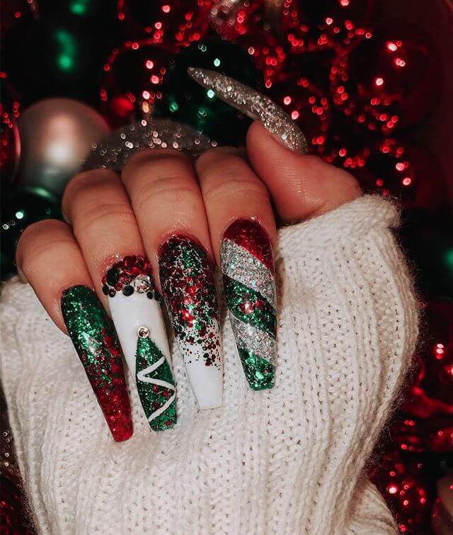 25+ Beautiful Acrylic Coffin Christmas Nails Design Ideas For 2021