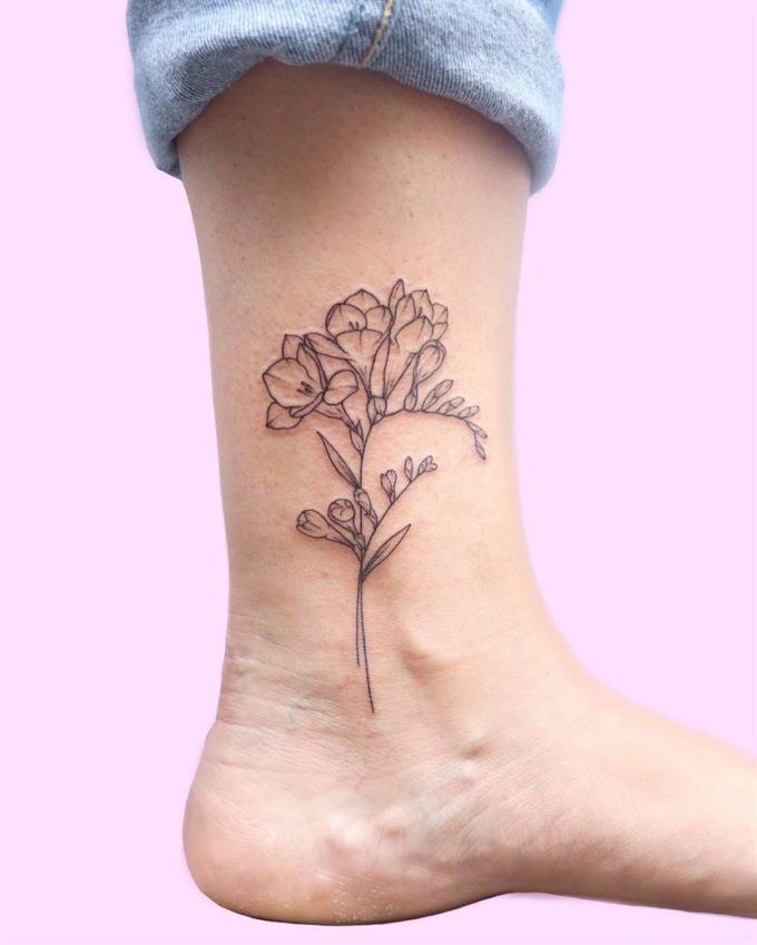 20+ Beautiful Freesia Flower Tattoo Ideas For Females – EntertainmentMesh