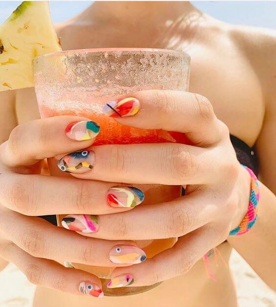 august nails designs